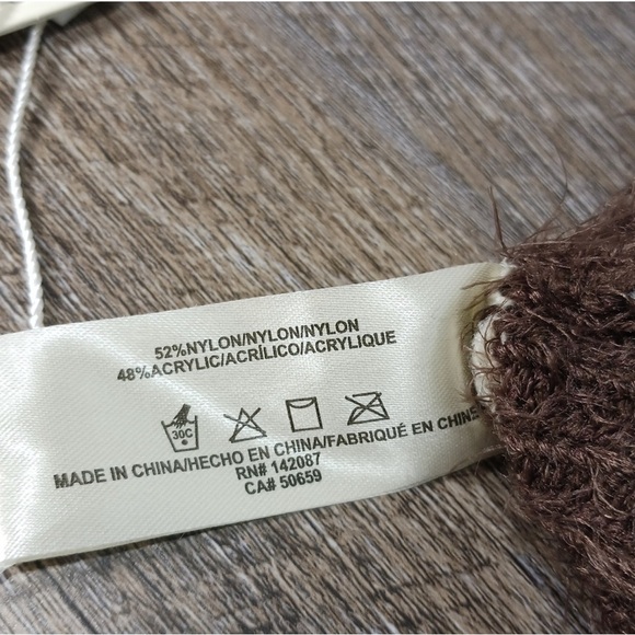 Simply Noelle Cowl Scarf Women's Brown Cream Fuzzy Cozy NWT - Picture 5 of 7